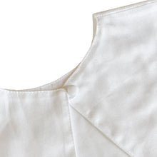 Load image into Gallery viewer, Cape Collar - white

