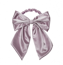 Load image into Gallery viewer, scrunchy with bow - satin lilac
